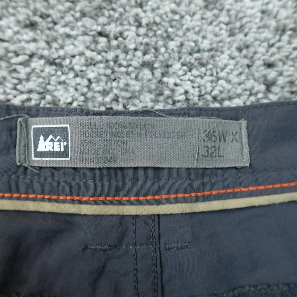REI Pants Mens 36X32 Gray Blue Cargo Outdoor Hiking Performance Tech Climbing